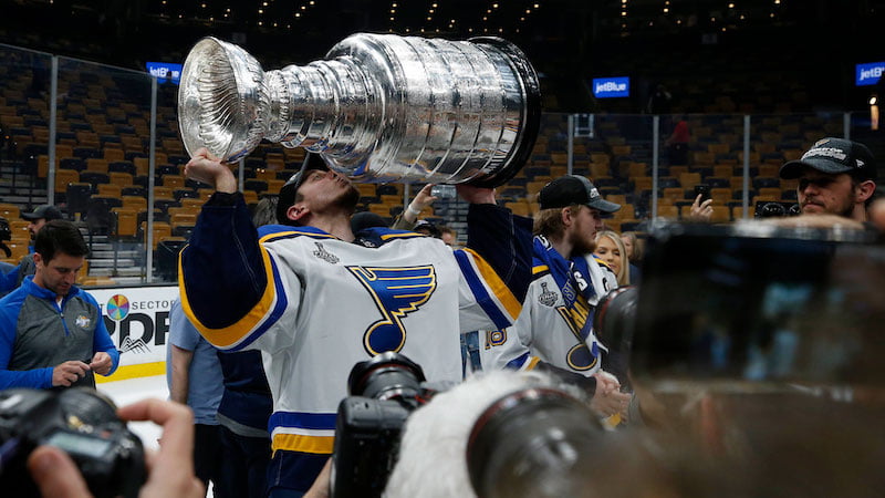 Nhl stanley cup final-st. Louis blues at boston bruins – upper hand Upper hand – jordan binnington kisses stanley cup